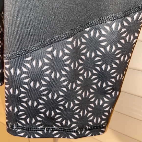 NWT Women’s M C9 Champion Freedom tight Cropped capri pants Duo-Dry pine green - Picture 2 of 8